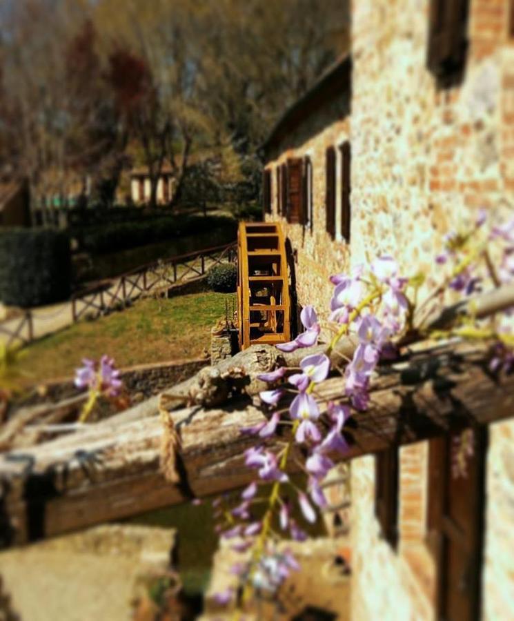 Agriturismo Il Mulino Delle Pile Chiusdino Exterior foto